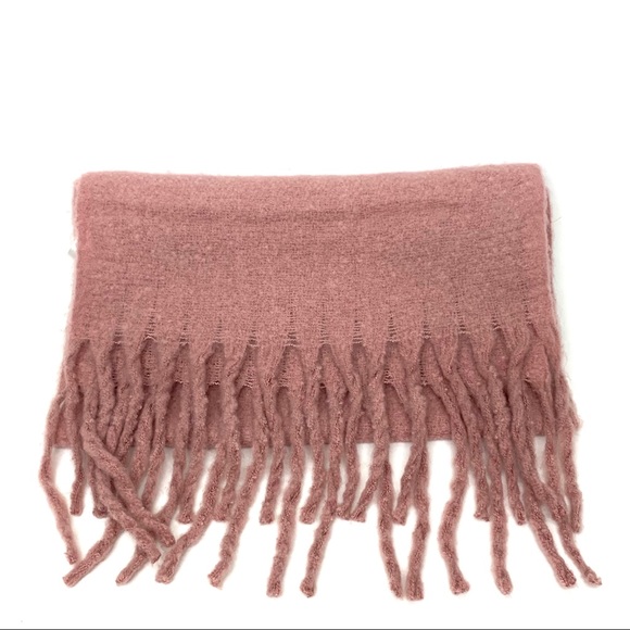 Solid Blush Pink Plush Fuzzy Blanket Scarf With Fringe By Renee’s NY New Nwot - Picture 2 of 8
